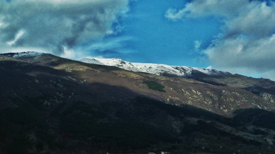 Стара планина се покри с няколко сантиметра сняг