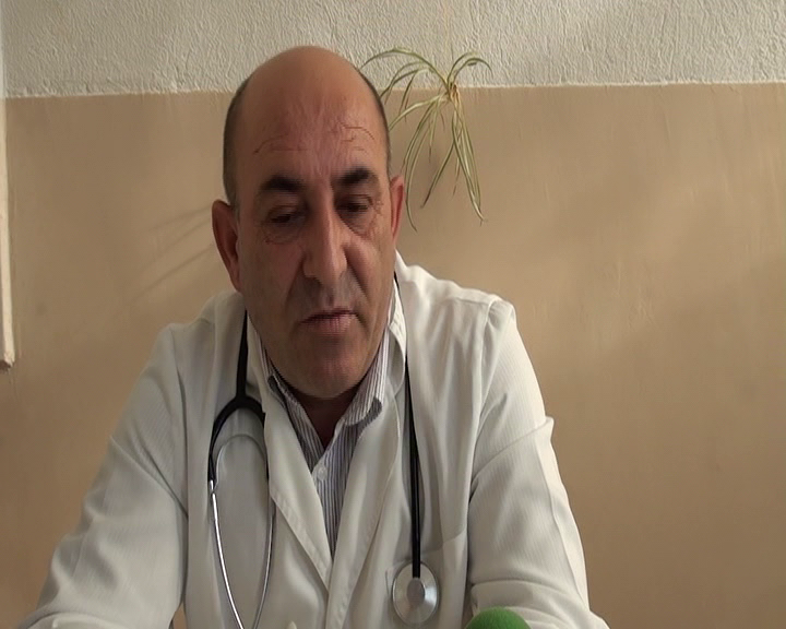 д-р Назар Мунавар от Афганистан вече 20 години се грижи за здравето на жителите в Розовата долина