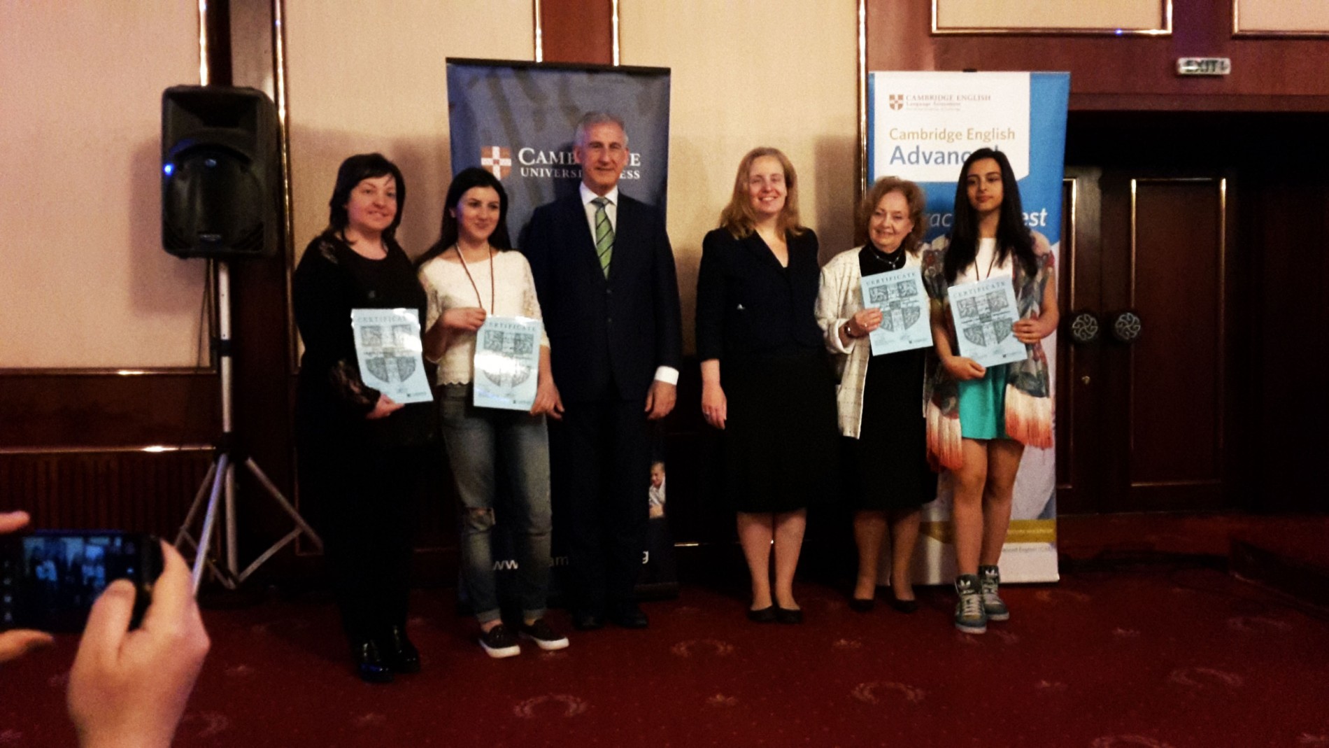 Ученици на УЦ "Интелект" Карлово победиха на престижен национален конкурс