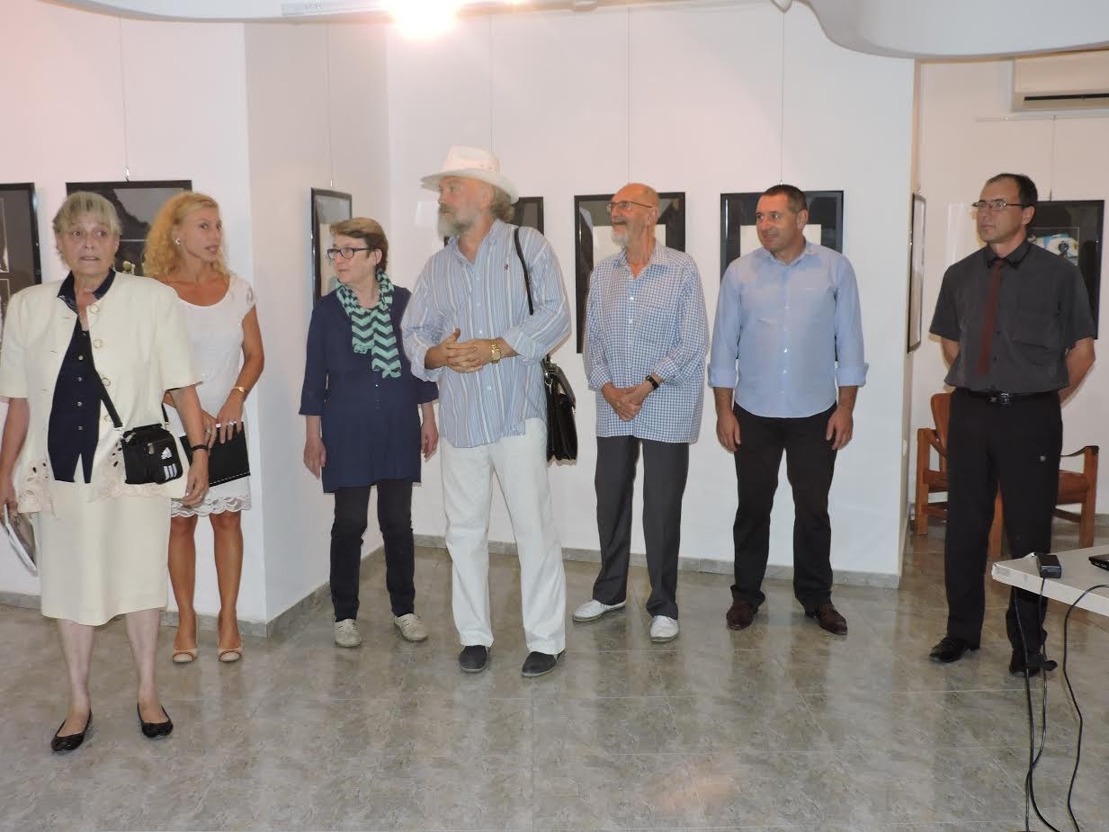 Художничката Майа Петрова откри своя изложба в Карлово