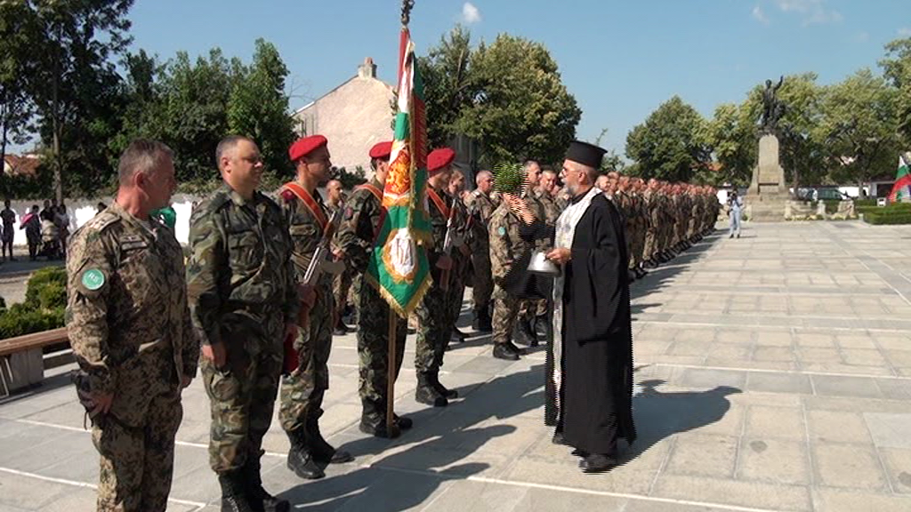 (ВИДЕО) България изпрати 34-тия контингент за участие в мисия в Афганистан