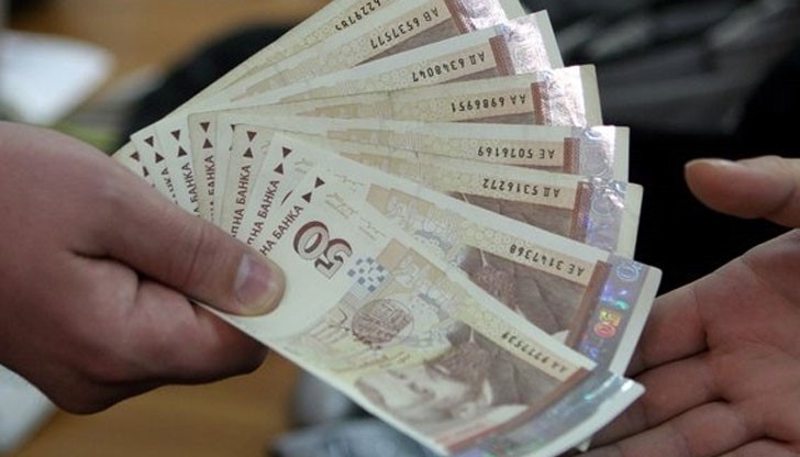 Депутатите приеха минималната работна заплата да стане 510 лева