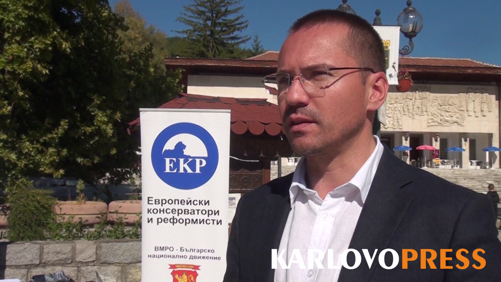 (ВДИЕО) Евродепутатът Ангел Джамбазки се ангажира да работи по въпроси поставени от  жители на Карлово и Калофер