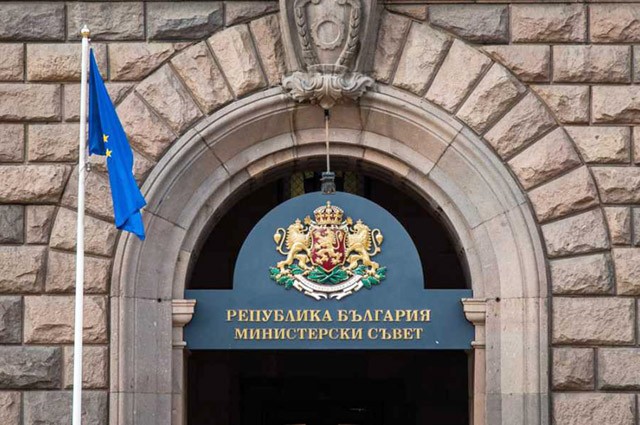 Националното сдружение на кметовете изпратиха отворено писмо до Народното събрание, Президента и Премиера в подкрепа на Румен Стоянов