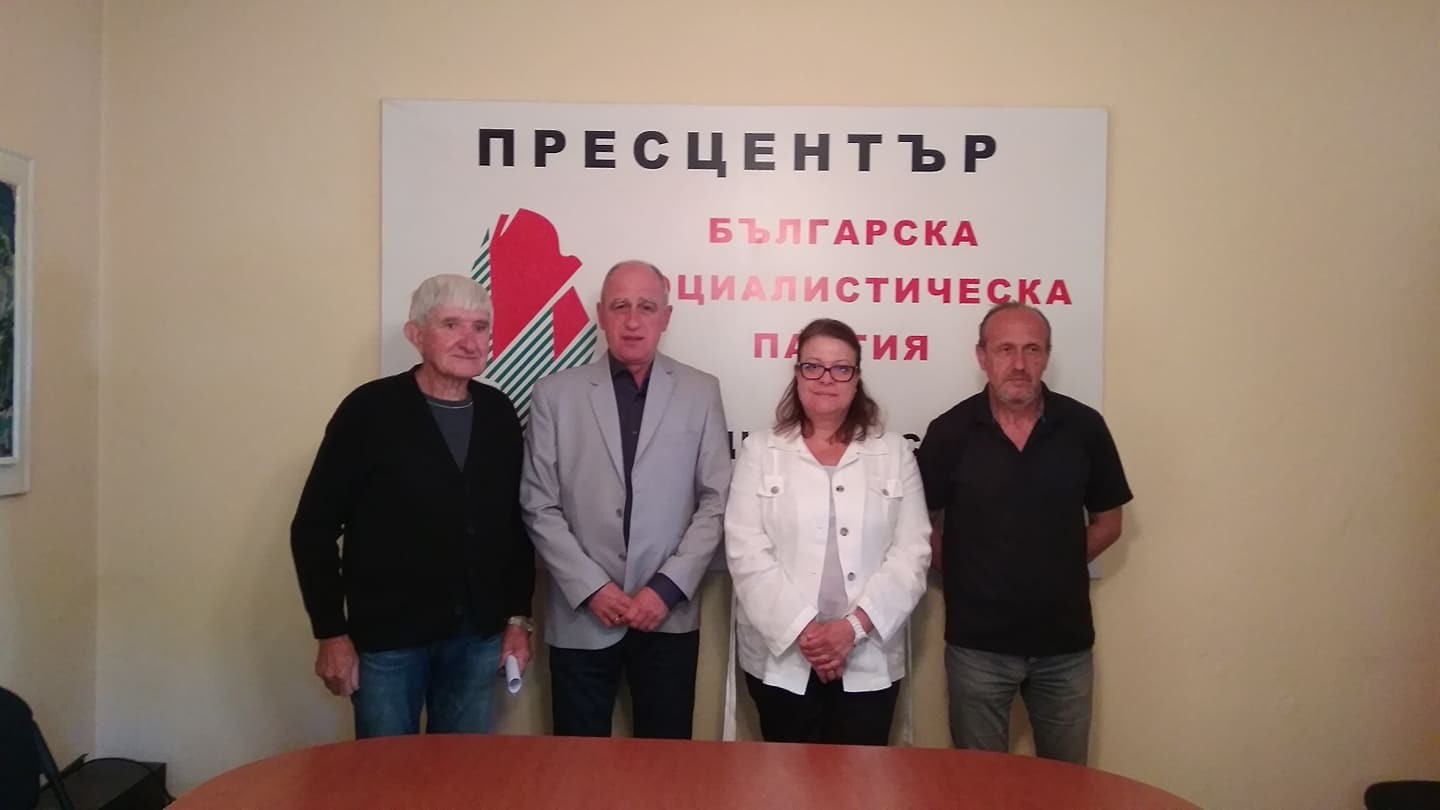 БСП Карлово подписа споразумение за подкрепа на кандидата им за кмет на общината Манол Манолов