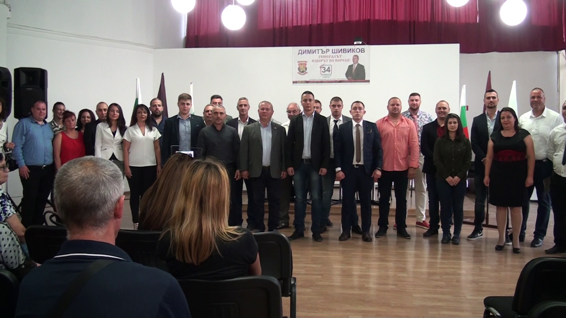 (ВИДЕО) Кандидатът за общински кмет на Карлово ген.Шивиков откри официално предизборната си кампания