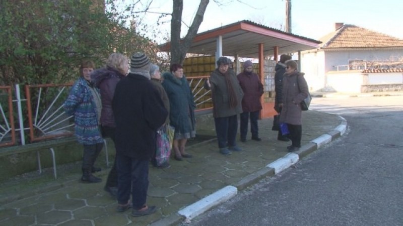Четири карловски села се оплакват на Бойко Борисов заради нередовни автобуси