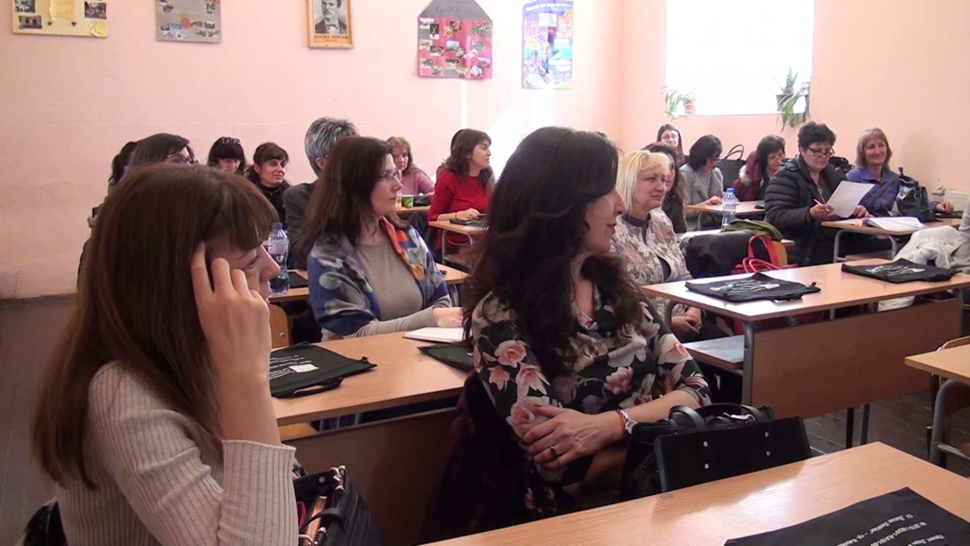 (ВИДЕО) СУ "Васил Левски" успешно реализира проект по програма Еразъм +