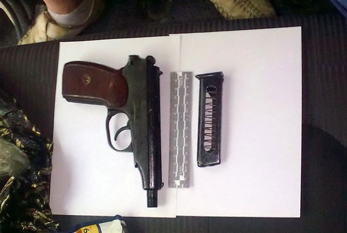 Полицията иззе незаконно огнестрелно оръжие от 49 годишен мъж от Хисаря
