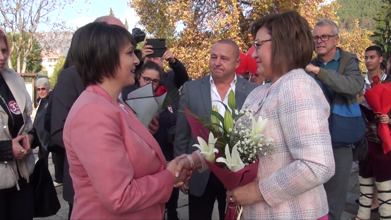 Корнелия Нинова в Калофер:БСП е единствената партия, която съчетава промяна и стабилност