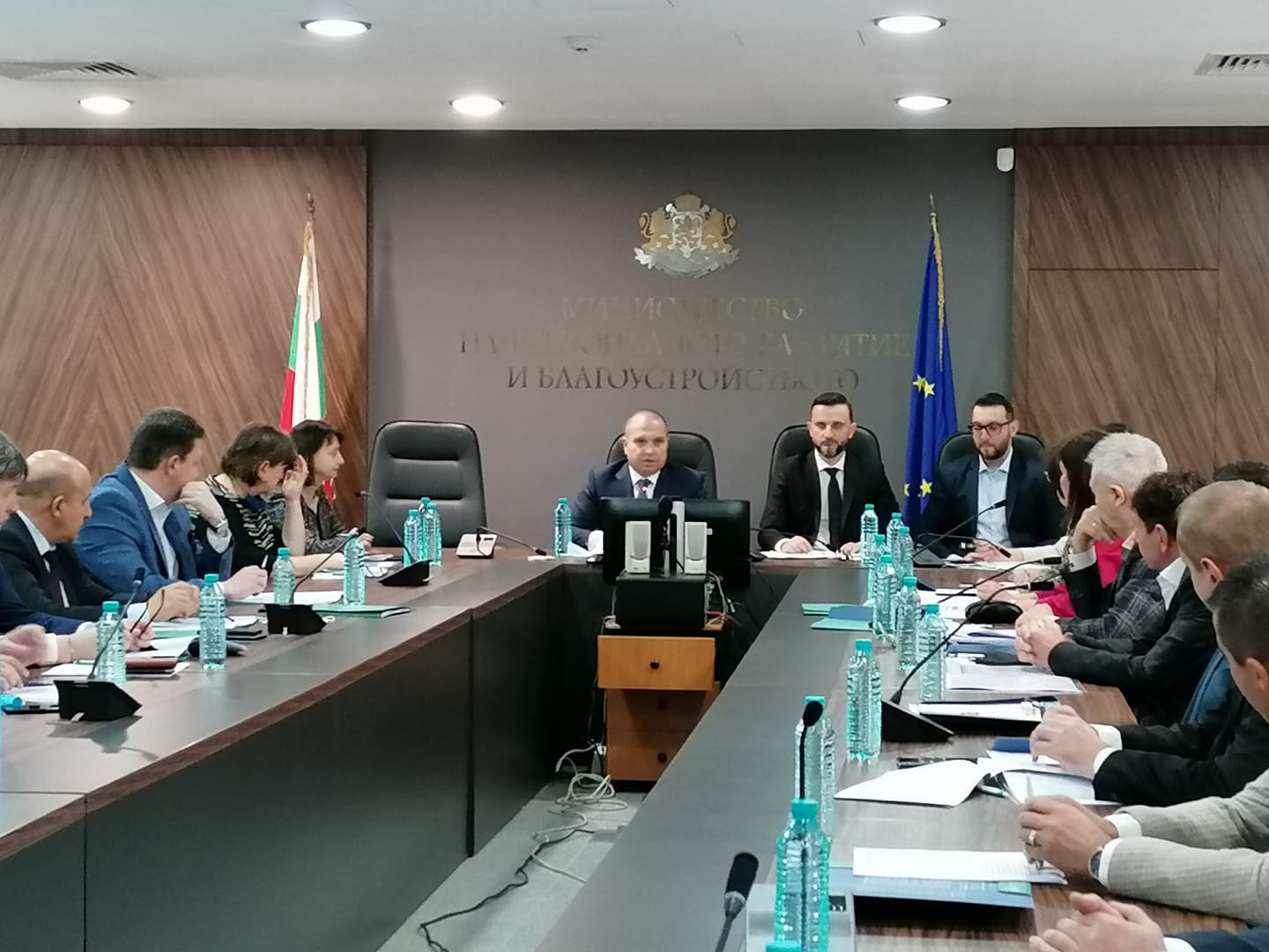 Кметът на Община Карлово участва в работна среща на НСОРБ с вицепремиерите Асен Василев и Гроздан Караджов