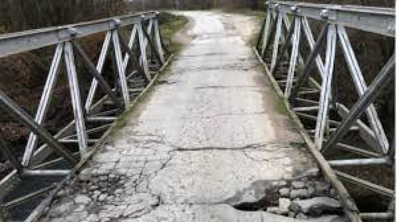 Започва ремонт на моста за карловското село Пролом, ограничават движението