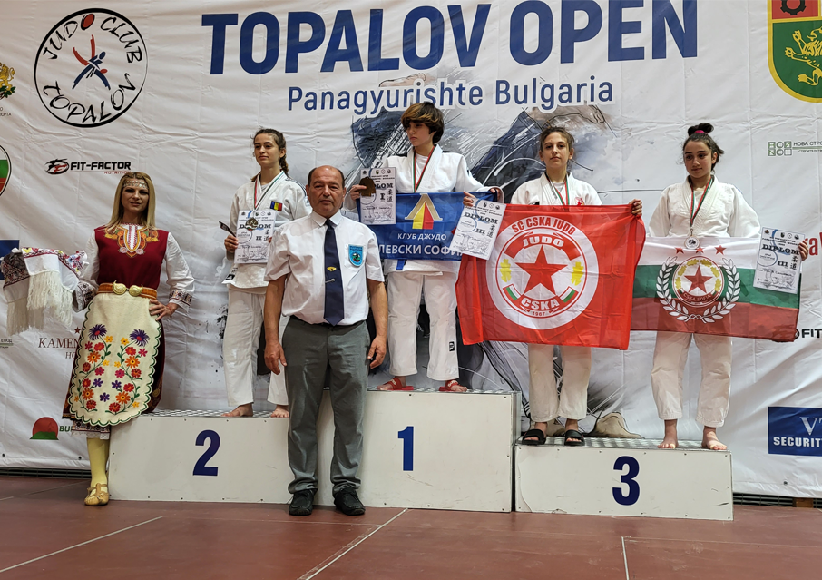 Сребро и бронз за Петя Иванова от Карлово на най-големия международен турнир по джудо