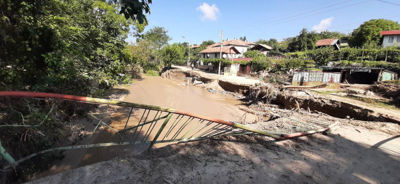 Карлово иска европейска помощ за справяне с щетите от наводнението